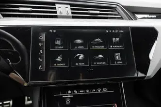 Audi Q8 e-tron, 300 kW, электричество, автомат, полный привод