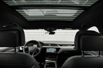 Audi Q8 e-tron, 300 kW, электричество, автомат, полный привод