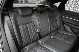 Audi Q8 e-tron, 300 kW, электричество, автомат, полный привод