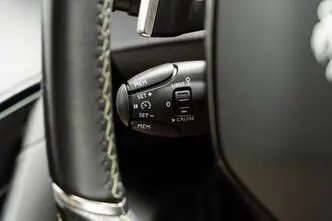 Peugeot 208, 1.0, 74 kW, bensiin, automaat, esivedu