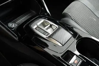 Peugeot 208, 1.0, 74 kW, bensiin, automaat, esivedu