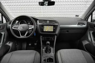 Volkswagen Tiguan, 1.5, 110 kW, бензин, механическая, передний привод