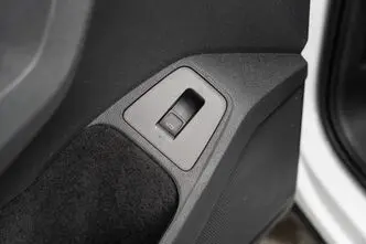 Volkswagen Tiguan, 1.5, 110 kW, бензин, механическая, передний привод