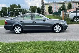 Mercedes-Benz E 500, 5.0, 225 kW, бензин, автомат, полный привод