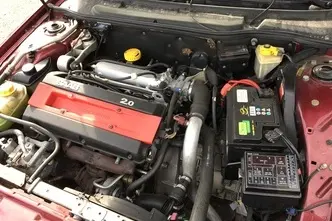 Saab 9000, 2.0, 110 kW, бензин, механическая, передний привод