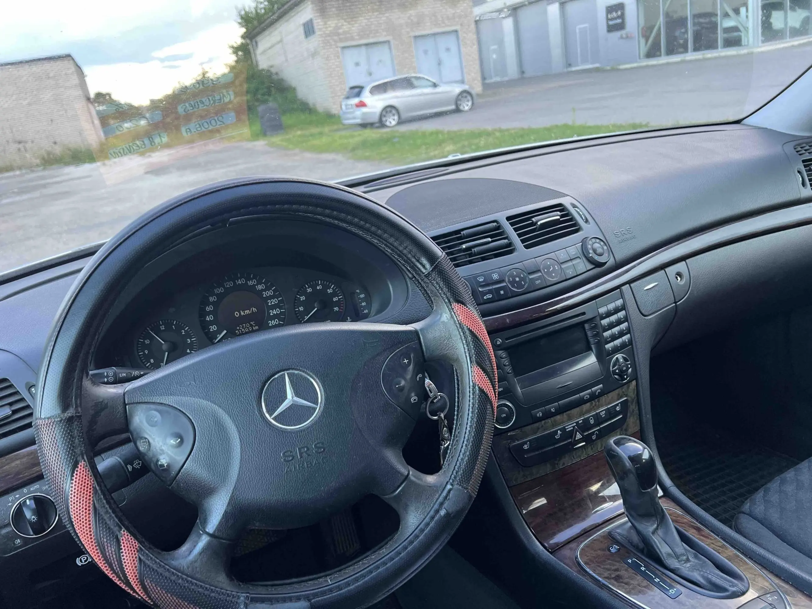 Mercedes-Benz E 200, 1.8, 120 kW, бензин, автомат, задний привод
