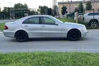 Mercedes-Benz E 200, 1.8, 120 kW, бензин, автомат, задний привод