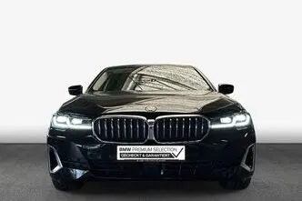 BMW 530, 2.0, 135 kW, подключаемый гибрид, автомат, задний привод