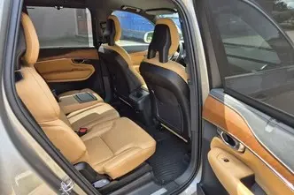 Volvo XC90, 2.0, 228 kW, petrol, automatic, four-wheel drive