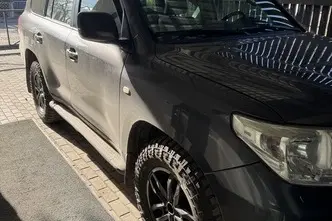 Toyota Land Cruiser, 4.5, 195 kW, diesel, automatic, four-wheel drive