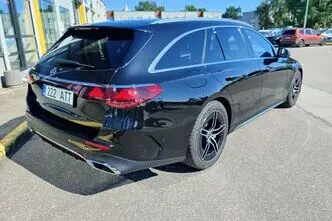 Mercedes-Benz E 300, 2.0, 230 kW, подключаемый гибрид, автомат, задний привод