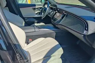 Mercedes-Benz E 300, 2.0, 230 kW, подключаемый гибрид, автомат, задний привод