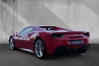 Ferrari 488, 3.9, 492 kW, bensiin, automaat, tagavedu