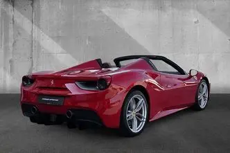 Ferrari 488, 3.9, 492 kW, bensiin, automaat, tagavedu