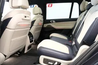 BMW X7, 3.0, 195 kW, дизель, автомат, полный привод
