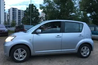 Subaru Justy, 1.0, 55 kW, бензин, механическая, передний привод