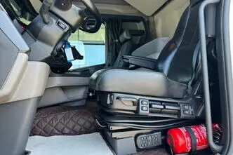 Scania R500, 12.8, 368 kW, дизель, автомат, задний привод