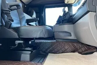 Scania R500, 12.8, 368 kW, дизель, автомат, задний привод