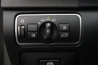 Volvo V60, 2.4, 158 kW, plug-in hybrid, automatic, four-wheel drive
