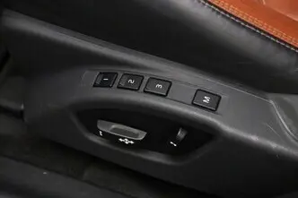 Volvo V60, 2.4, 158 kW, plug-in hybrid, automatic, four-wheel drive