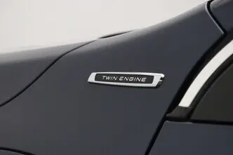 Volvo V60, 2.4, 158 kW, plug-in hybrid, automatic, four-wheel drive