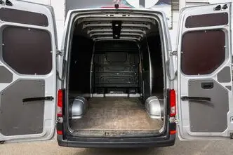 Volkswagen Crafter, 2.0, 103 kW, diesel, manual, front-wheel drive