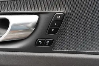 Volvo XC60, 2.0, 145 kW, diesel, automatic, four-wheel drive
