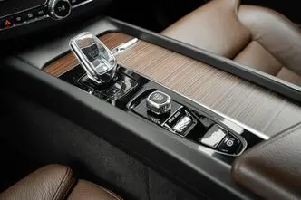 Volvo XC60, 2.0, 145 kW, diesel, automatic, four-wheel drive