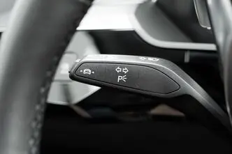 Audi e-tron, 300 kW, электричество, автомат, полный привод