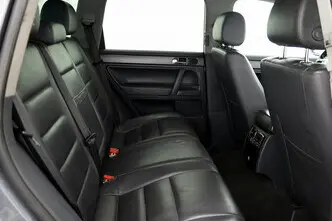 Volkswagen Touareg, 2.5, 174 kW, diesel, automatic, four-wheel drive