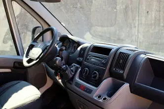Peugeot Boxer, 2.2, 119 kW, diesel, manual, front-wheel drive