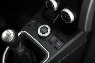Nissan X-Trail, 2.0, 104 kW, petrol, manual, four-wheel drive