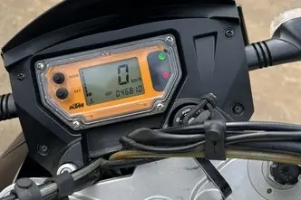 KTM 950 SUPERMOTO, 0.9, 72 kW, бензин, механическая, задний привод