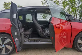 BMW i3, 75 kW, электричество, автомат, задний привод