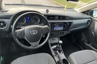 Toyota Corolla, 1.6, 97 kW, бензин, механическая, передний привод