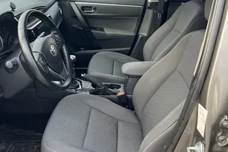 Toyota Corolla, 1.6, 97 kW, бензин, механическая, передний привод