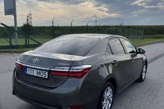 Toyota Corolla, 1.6, 97 kW, бензин, механическая, передний привод