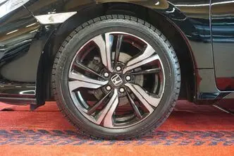 Honda Civic, 1.0, 95 kW, бензин, автомат, передний привод