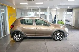 Dacia Sandero, 1.0, 74 kW, бензин, механическая, передний привод