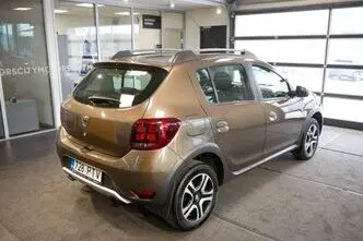Dacia Sandero, 1.0, 74 kW, бензин, механическая, передний привод