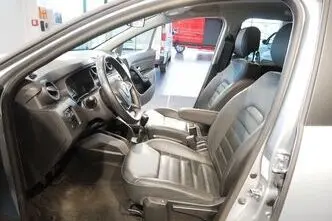 Dacia Duster, 1.0, 74 kW, бензин+lpg, механическая, передний привод