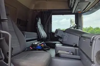 Scania G450 6X2*4 HMF 2120, 331 kW, дизель, автомат