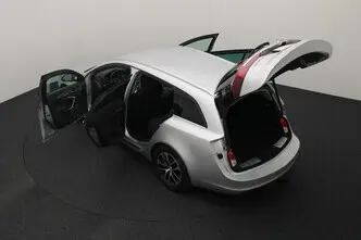 Opel Insignia, 1.6, 100 kW, дизель, механическая, передний привод
