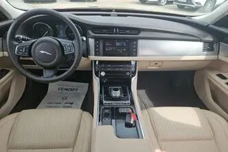 Jaguar XF, 2.0, 132 kW, дизель, автомат, задний привод