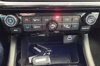 Jeep Compass, 1.3, 176 kW, подключаемый гибрид, автомат, полный привод