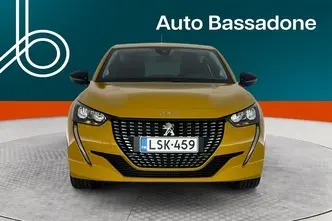 Peugeot 208, 1.2, 55 kW, бензин, механическая, передний привод