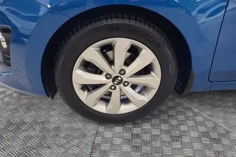 Kia Rio, 1.0, 73 kW, гибрид, механическая, передний привод