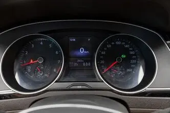 Volkswagen Passat, 1.4, 110 kW, bensiin, automaat, esivedu