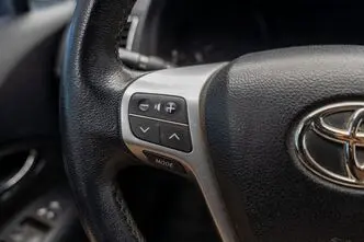 Toyota Avensis, 1.8, 106 kW, бензин, механическая