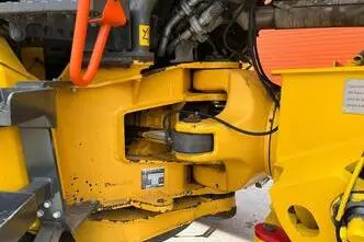 Volvo A 35 G 6x6, 329 kW, дизель